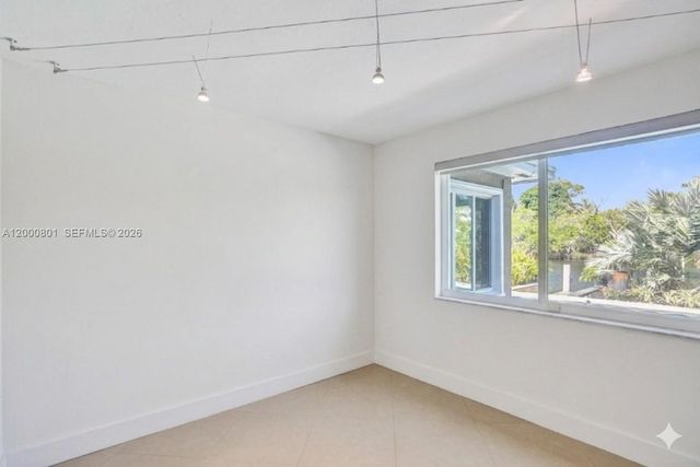 417 NE 29th St, Wilton Manors, FL 33334