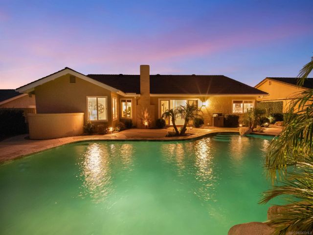1022 Daisy Avenue, Carlsbad, CA 92011
