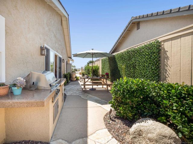 1022 Daisy Avenue, Carlsbad, CA 92011