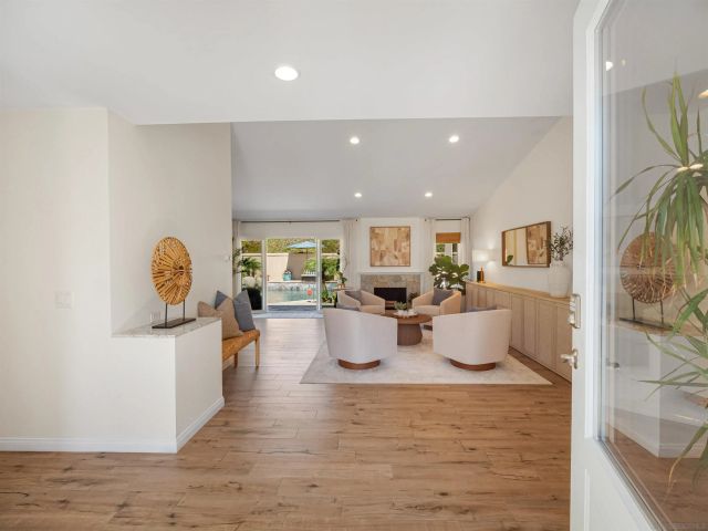 1022 Daisy Avenue, Carlsbad, CA 92011