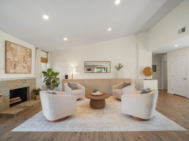 1022 Daisy Avenue, Carlsbad, CA 92011