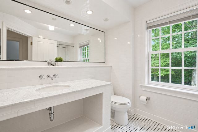 23 Daffodil Lane, Greenwich, CT 06807