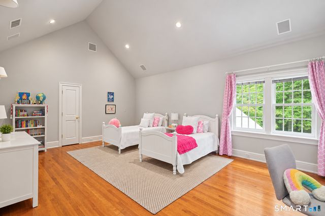 23 Daffodil Lane, Greenwich, CT 06807