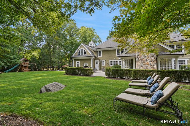 23 Daffodil Lane, Greenwich, CT 06807