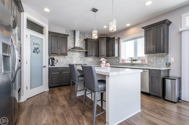 54581 Black Hills Lane, Shelby Twp, MI 48316