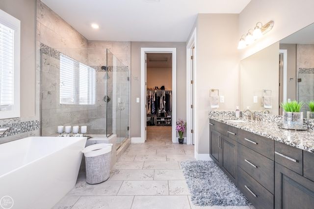 54581 Black Hills Lane, Shelby Twp, MI 48316