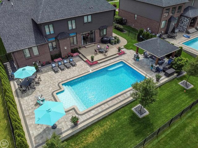 54581 Black Hills Lane, Shelby Twp, MI 48316