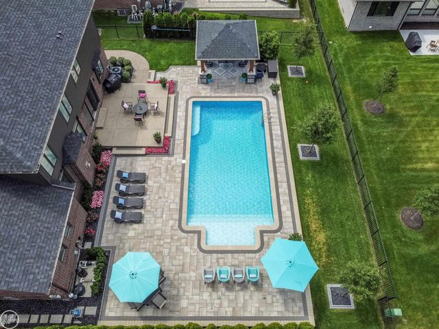 54581 Black Hills Lane, Shelby Twp, MI 48316