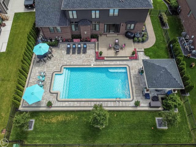 54581 Black Hills Lane, Shelby Twp, MI 48316