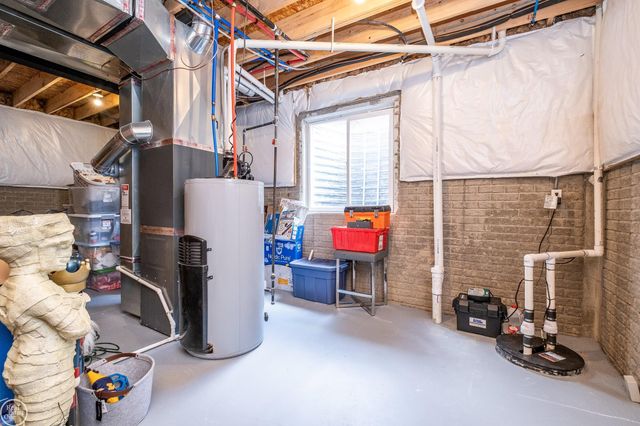 54581 Black Hills Lane, Shelby Twp, MI 48316