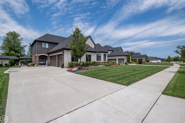 54581 Black Hills Lane, Shelby Twp, MI 48316