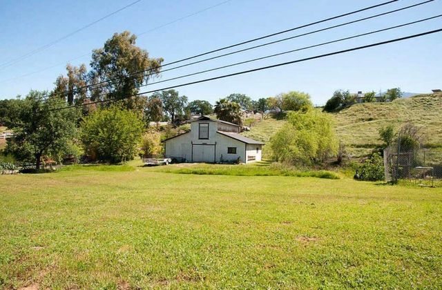 32491 Pleasant Oak Drive, Springville, CA 93265