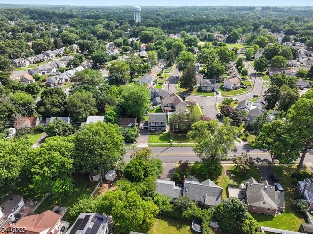 4 Plaza Rd, Fair Lawn Boro, NJ 07410