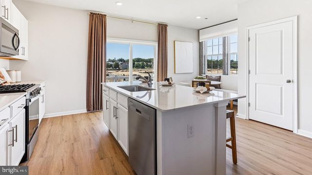 29 FOREST PARK DR, Waretown, NJ 08758