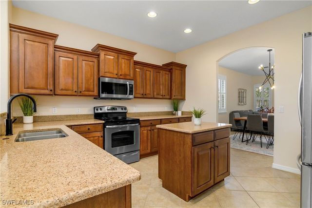 12454 Rock Ridge LN, Fort Myers, FL 33913
