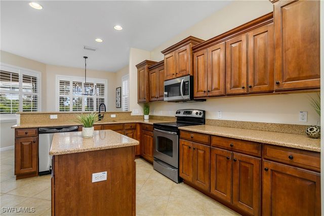 12454 Rock Ridge LN, Fort Myers, FL 33913