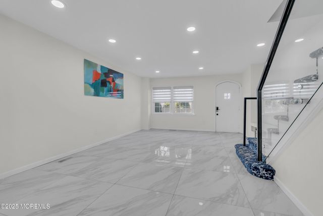 1001 Norwood Avenue 7, Elberon, NJ 07740