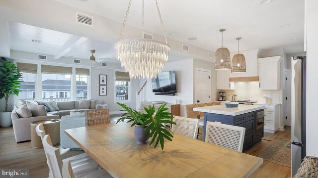 229 3RD ST, Beach Haven, NJ 08008