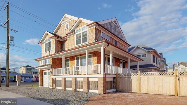 229 3RD ST, Beach Haven, NJ 08008