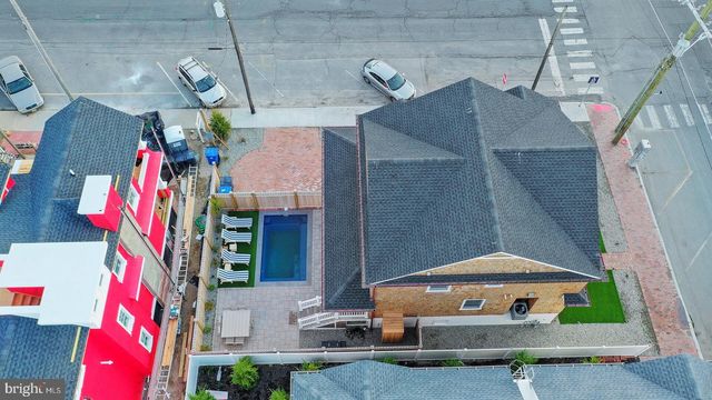 229 3RD ST, Beach Haven, NJ 08008