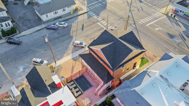 229 3RD ST, Beach Haven, NJ 08008