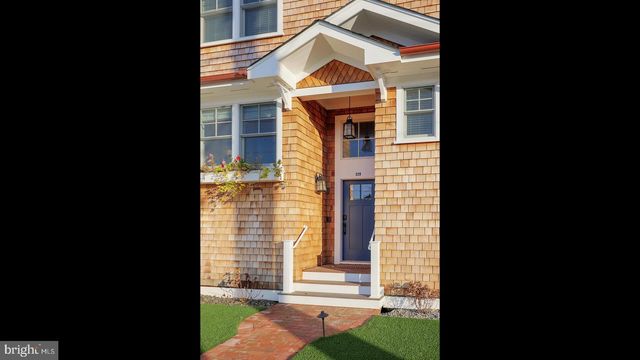 229 3RD ST, Beach Haven, NJ 08008