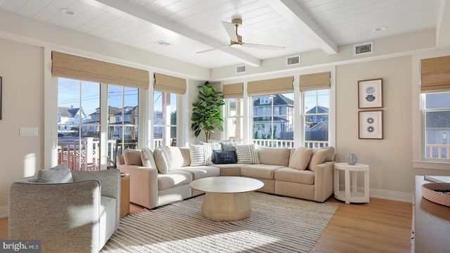 229 3RD ST, Beach Haven, NJ 08008