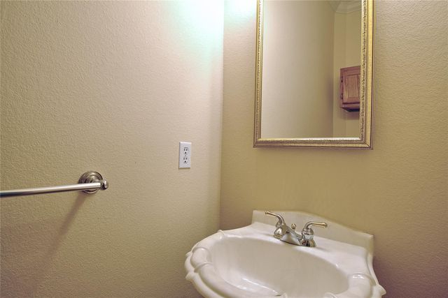8106 Ephraim RD, Austin, TX 78717