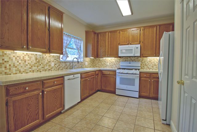 8106 Ephraim RD, Austin, TX 78717