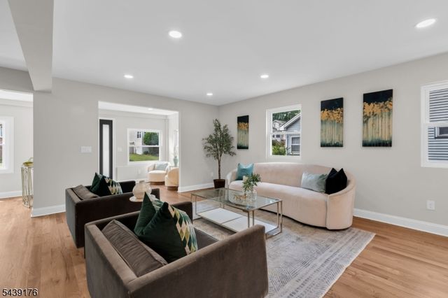 951 Grandview Ave, Union Twp., NJ 07083