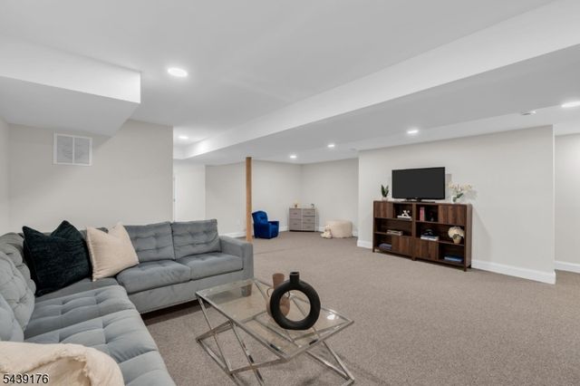 951 Grandview Ave, Union Twp., NJ 07083