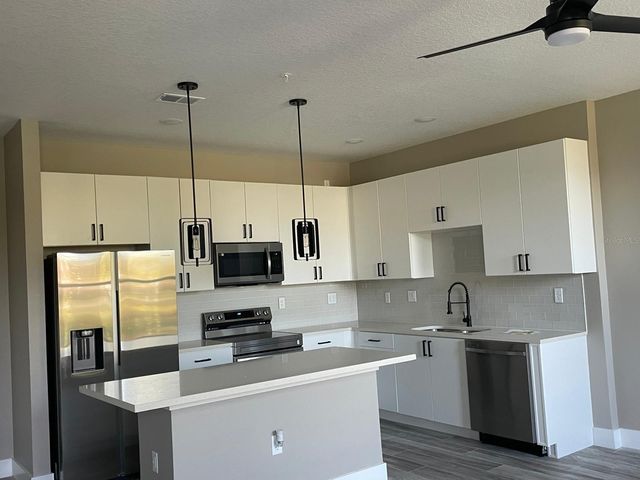 2117 BROOME STREET, Kissimmee, FL 34743