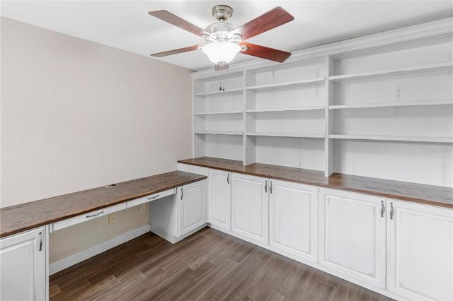 727 HIDDEN LAKE DRIVE, Tarpon Springs, FL 34689