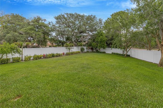 727 HIDDEN LAKE DRIVE, Tarpon Springs, FL 34689