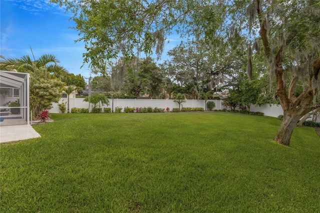 727 HIDDEN LAKE DRIVE, Tarpon Springs, FL 34689