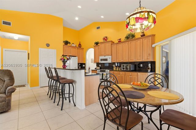 126 Nicholas PKWY W, Cape Coral, FL 33991