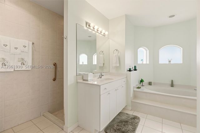 126 Nicholas PKWY W, Cape Coral, FL 33991