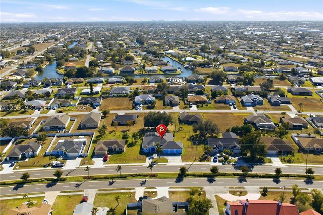 126 Nicholas PKWY W, Cape Coral, FL 33991
