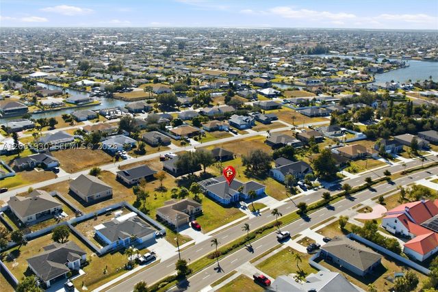 126 Nicholas PKWY W, Cape Coral, FL 33991
