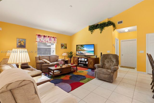 126 Nicholas PKWY W, Cape Coral, FL 33991
