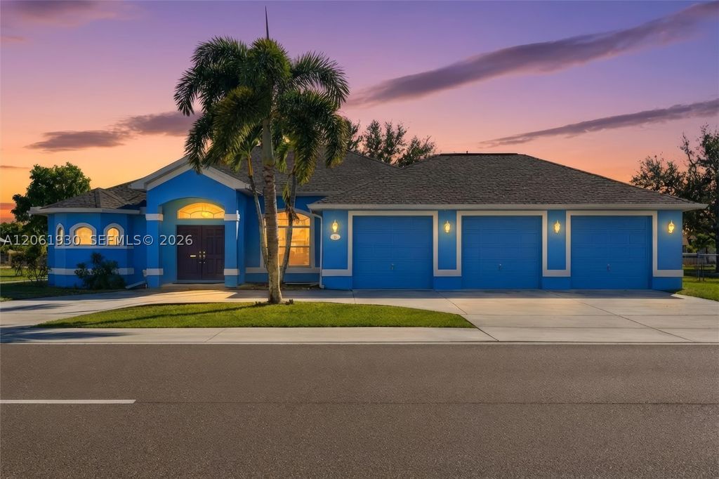 126 Nicholas PKWY W, Cape Coral, FL 33991