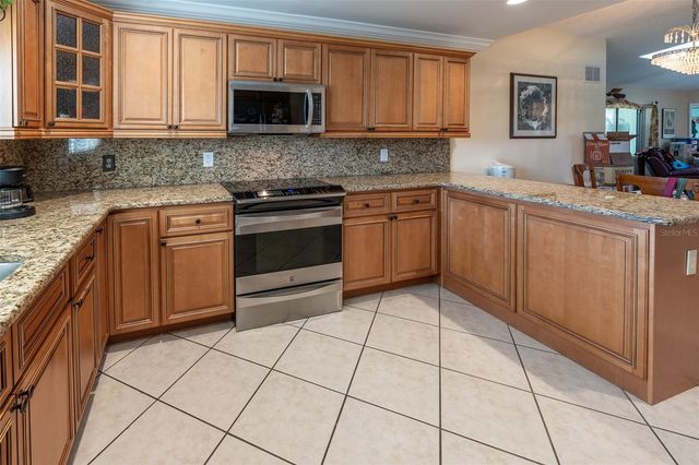 8611 SW 65TH AVENUE ROAD, Ocala, FL 34476