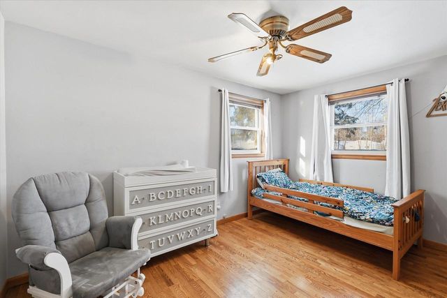 1809 N CHARLOTTE STREET, Appleton, WI 54911