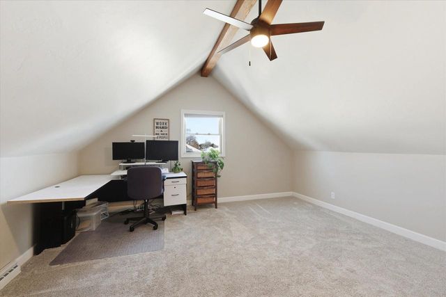 1809 N CHARLOTTE STREET, Appleton, WI 54911