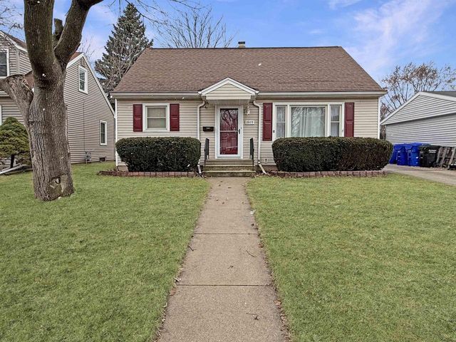 1809 N CHARLOTTE STREET, Appleton, WI 54911