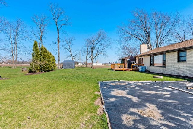 W4964 HWY 10, Menasha, WI 54952