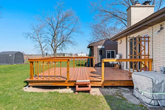 W4964 HWY 10, Menasha, WI 54952