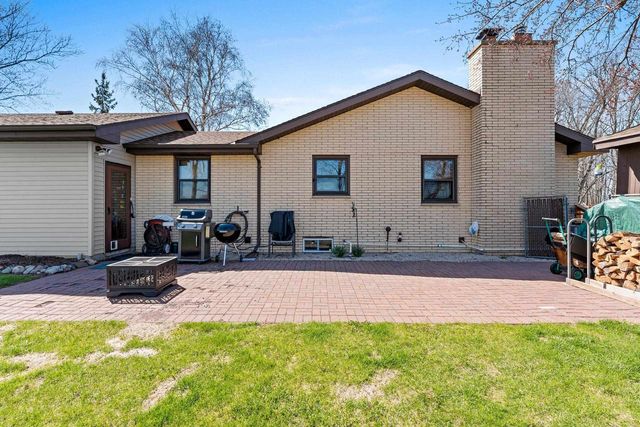 W4964 HWY 10, Menasha, WI 54952