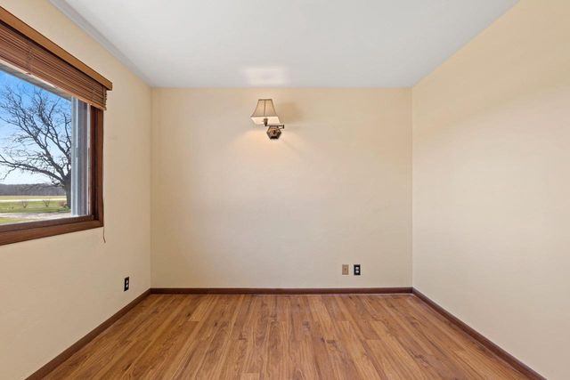 W4964 HWY 10, Menasha, WI 54952