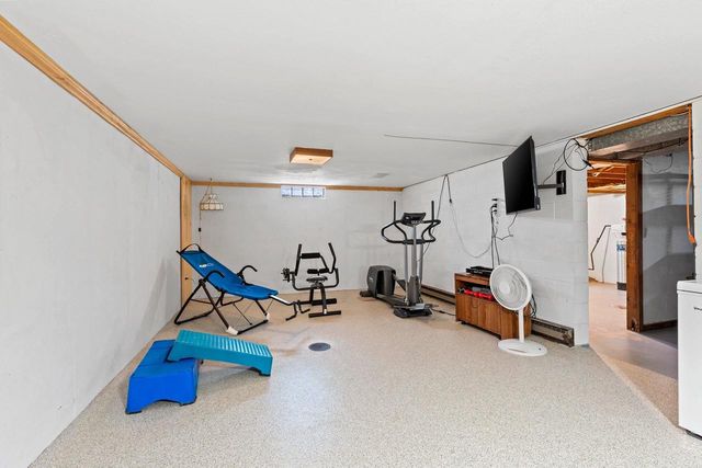 W4964 HWY 10, Menasha, WI 54952
